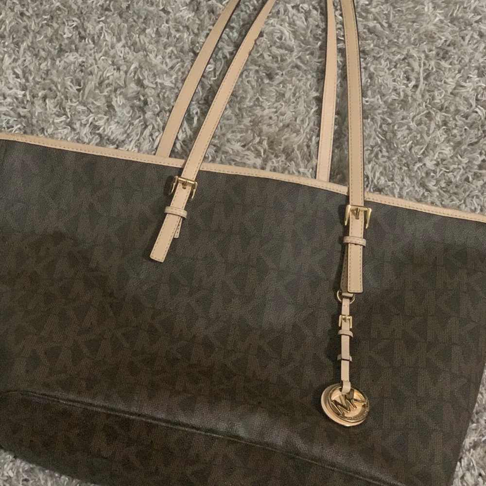 Michael Kors Purse - Picture 2 of 4